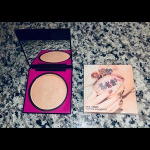 Champagne Showers Highlighter